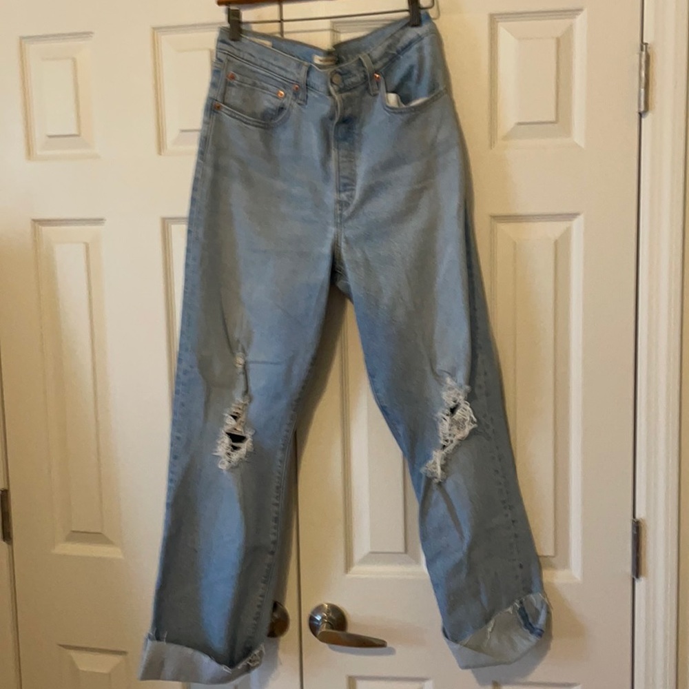 Levi's ribcage jeans